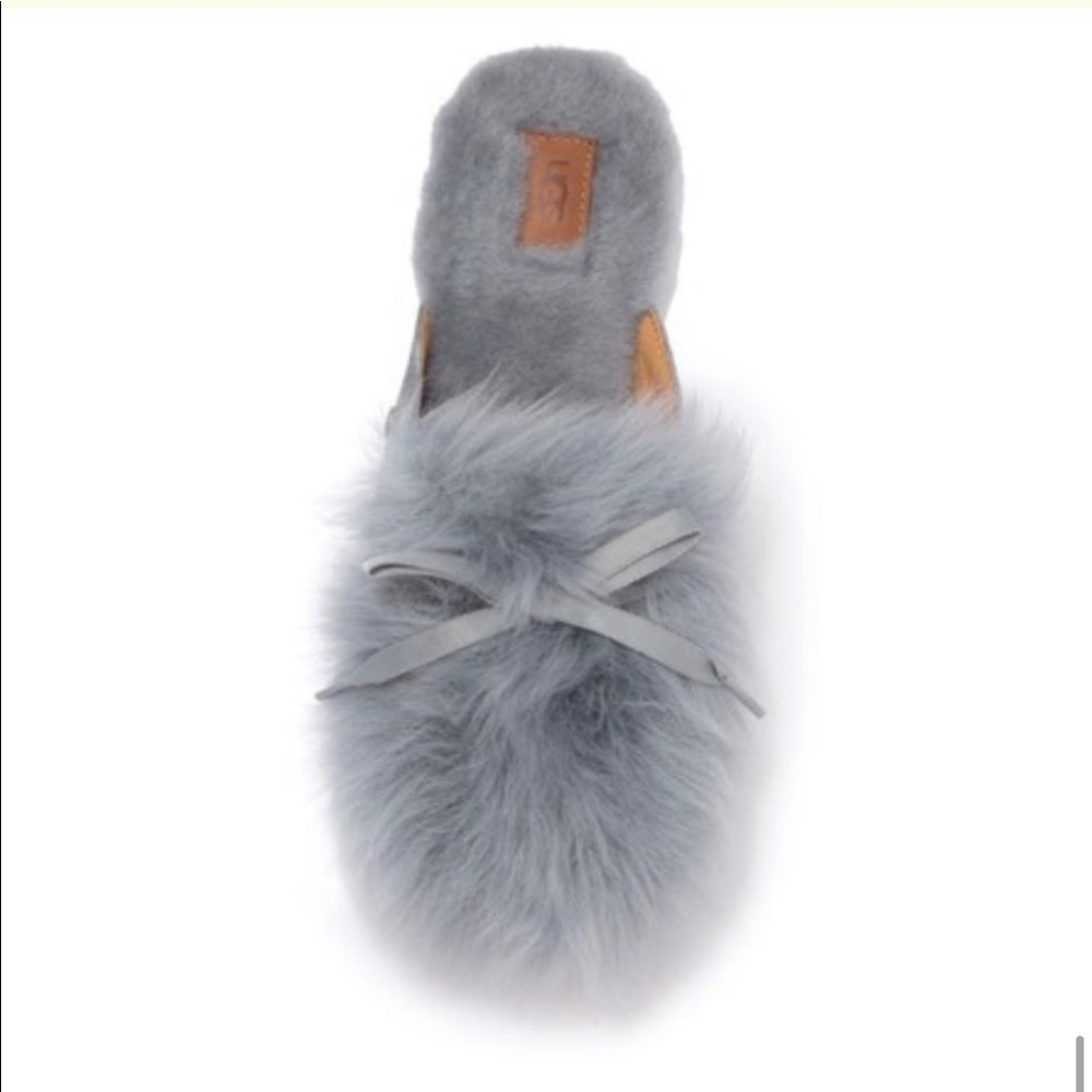NWB authentic UGG shaine fluff slip on slipper